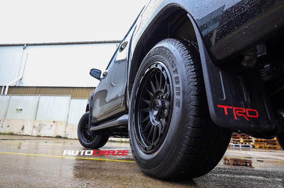 TOYOTA HILUX N80 4WD IMPACT SATIN BLACK